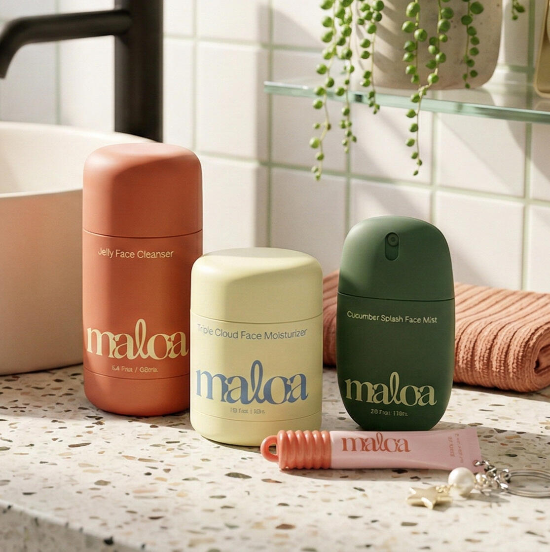 Clean, gentle, age-appropriate skincare routine for tweens MALOA Skincare. EWG 1,2, Vegan, Cruelty Free, Made in the USA, Created with parents in mind, Designed for ages 9+